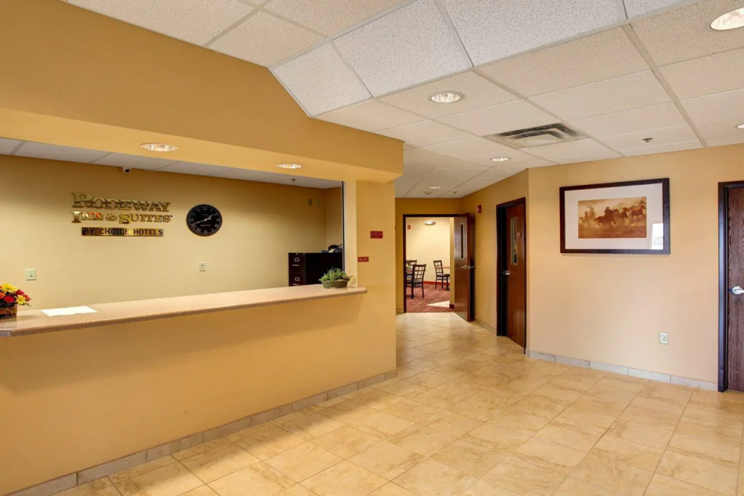 Rodeway Inn & Suites Phillipsburg KS 7/29
