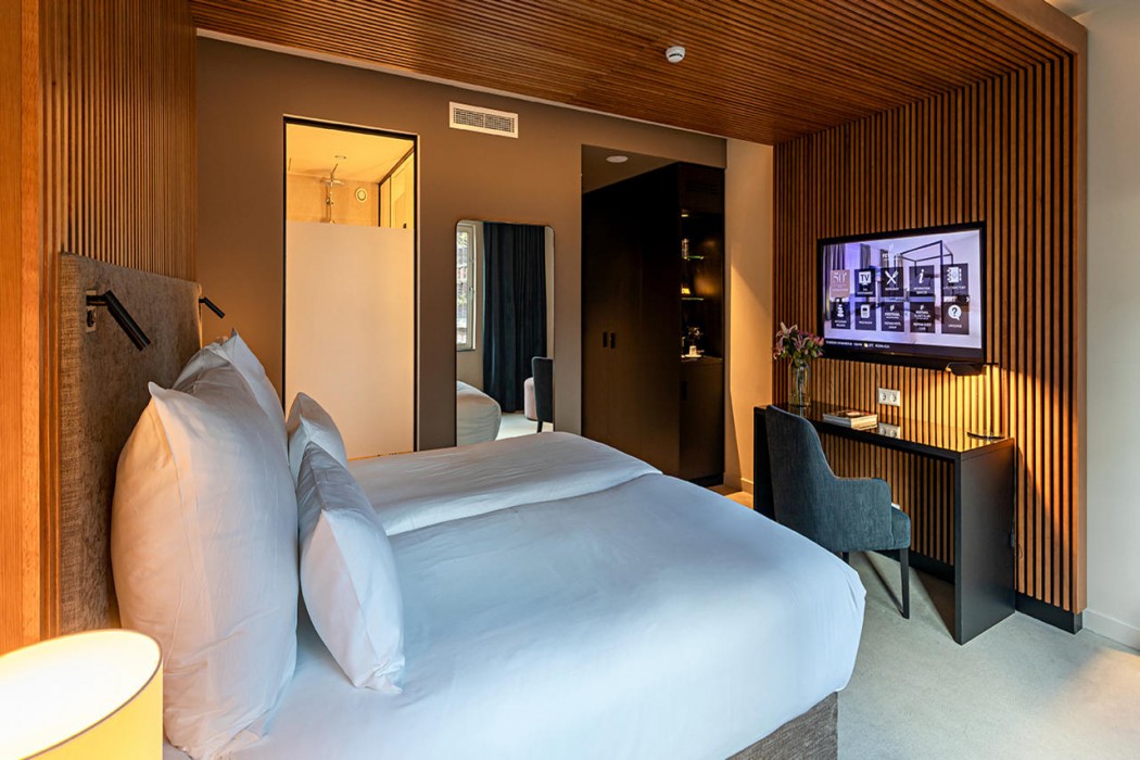 Pestana Amsterdam Riverside 11/28