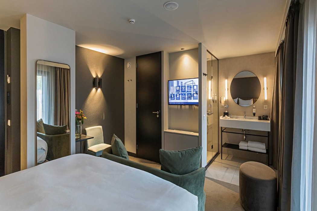 Pestana Amsterdam Riverside 10/28