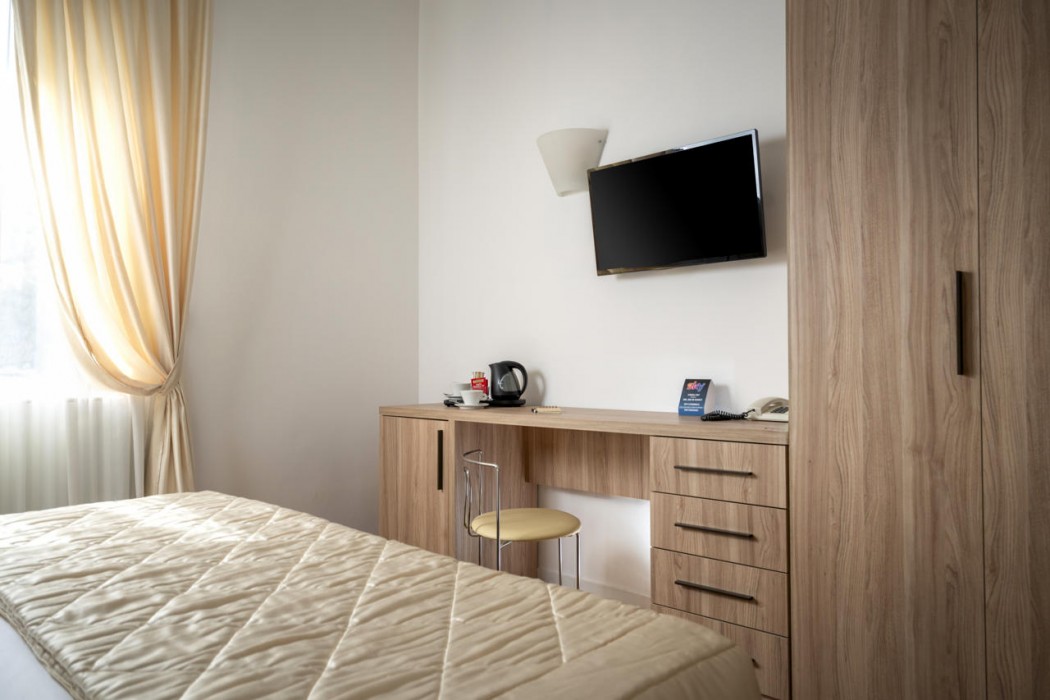 Hotel Re Enzo 39/102