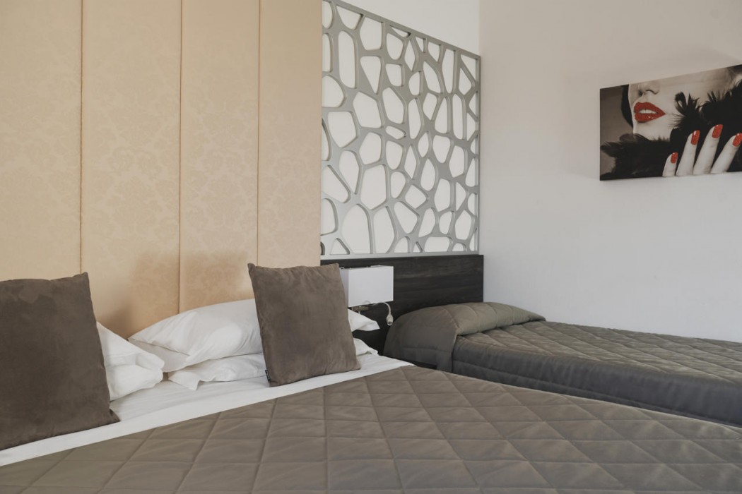 Hotel Re Enzo 52/102
