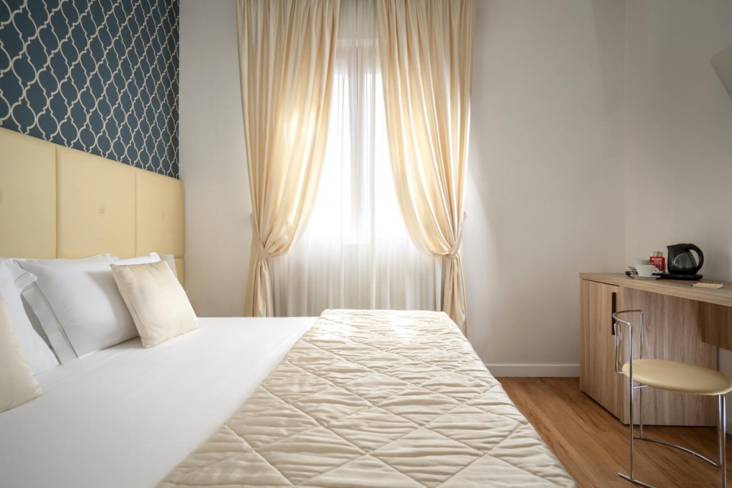 Hotel Re Enzo 33/102