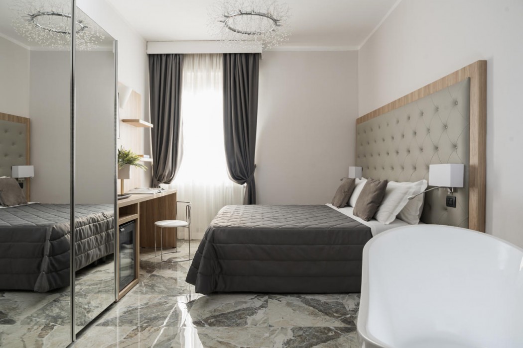 Hotel Re Enzo 46/102