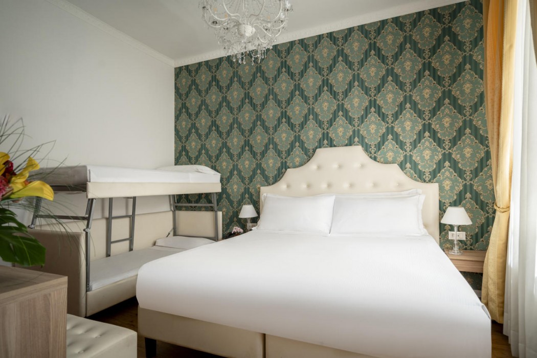 Hotel Re Enzo 24/102