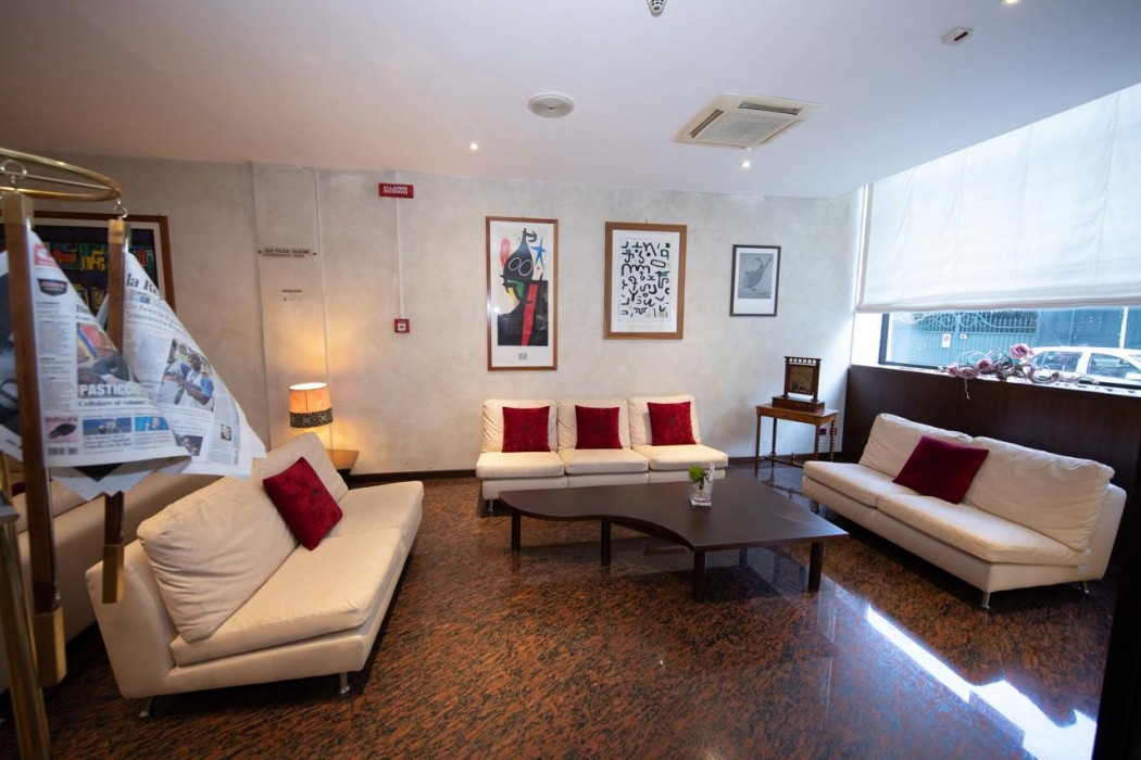 Hotel Re Enzo 8/102