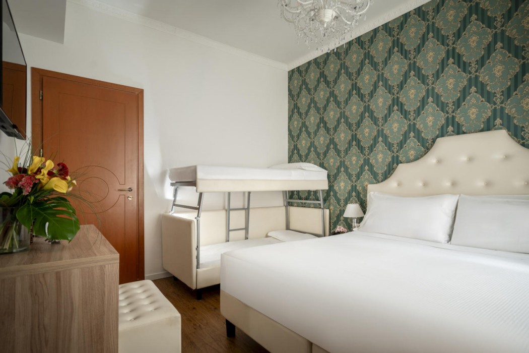 Hotel Re Enzo 30/102
