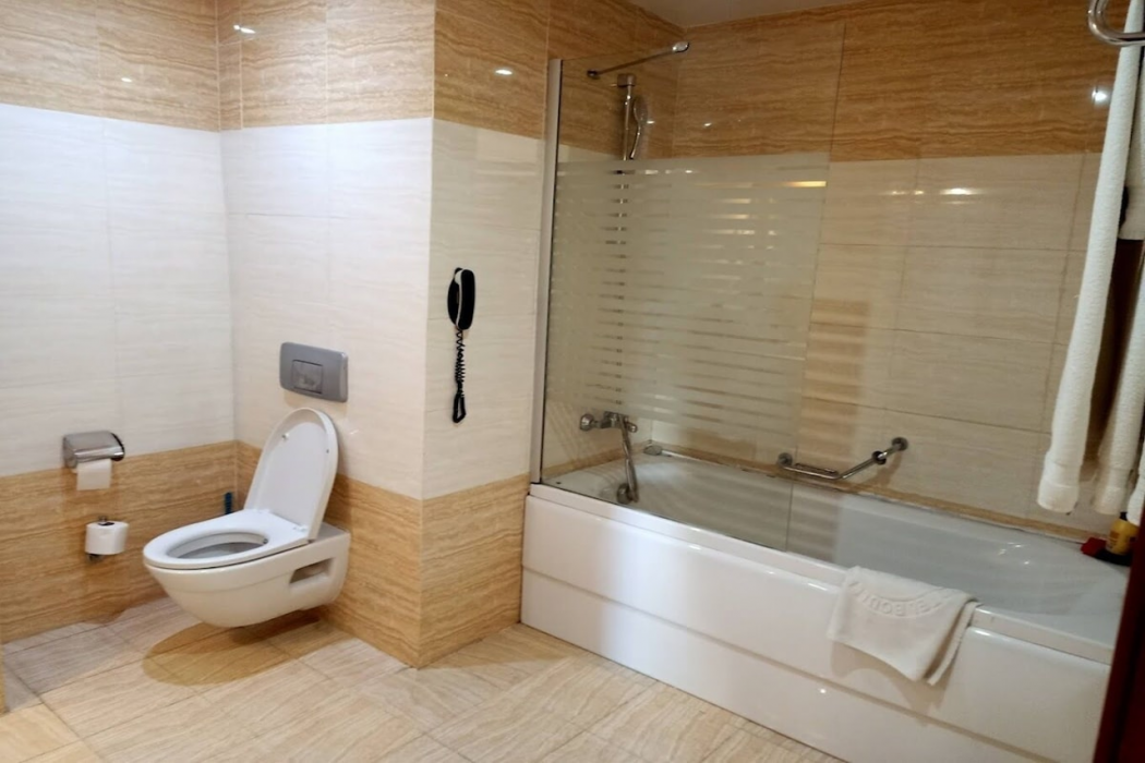 Hotel Hocine 16/45