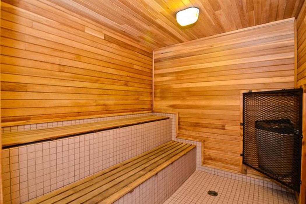 Canmore Pocaterra Inn & Waterslide 43/81