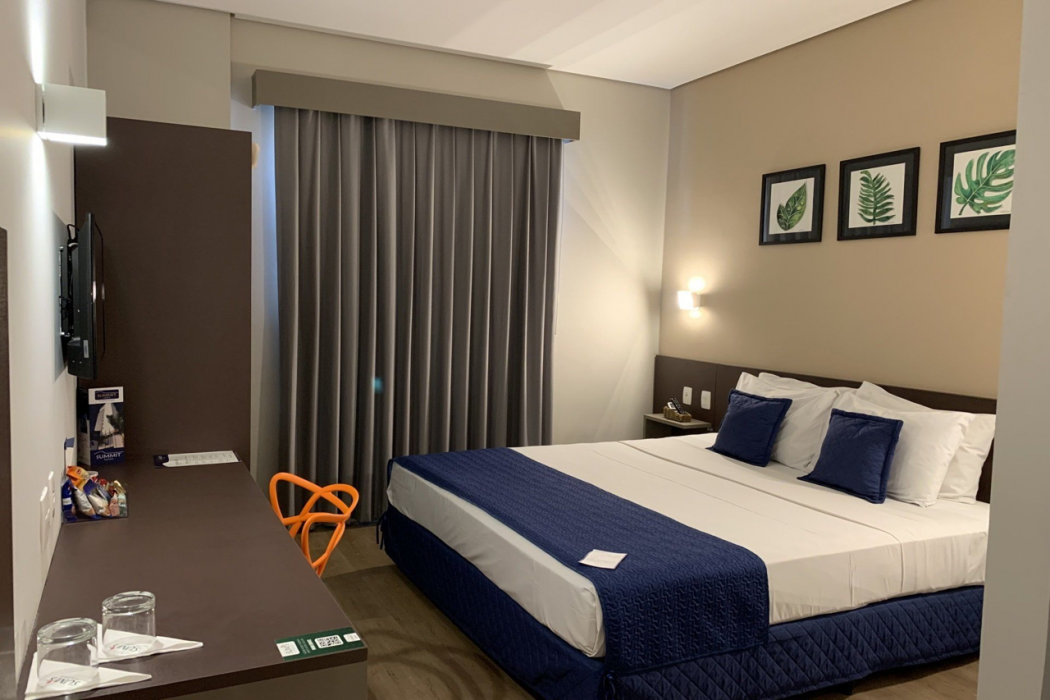 Summit Suites Pindamonhangaba 6/25