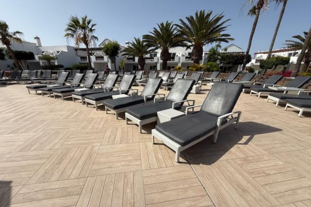 H10 White Suites - Adults Only 32/70