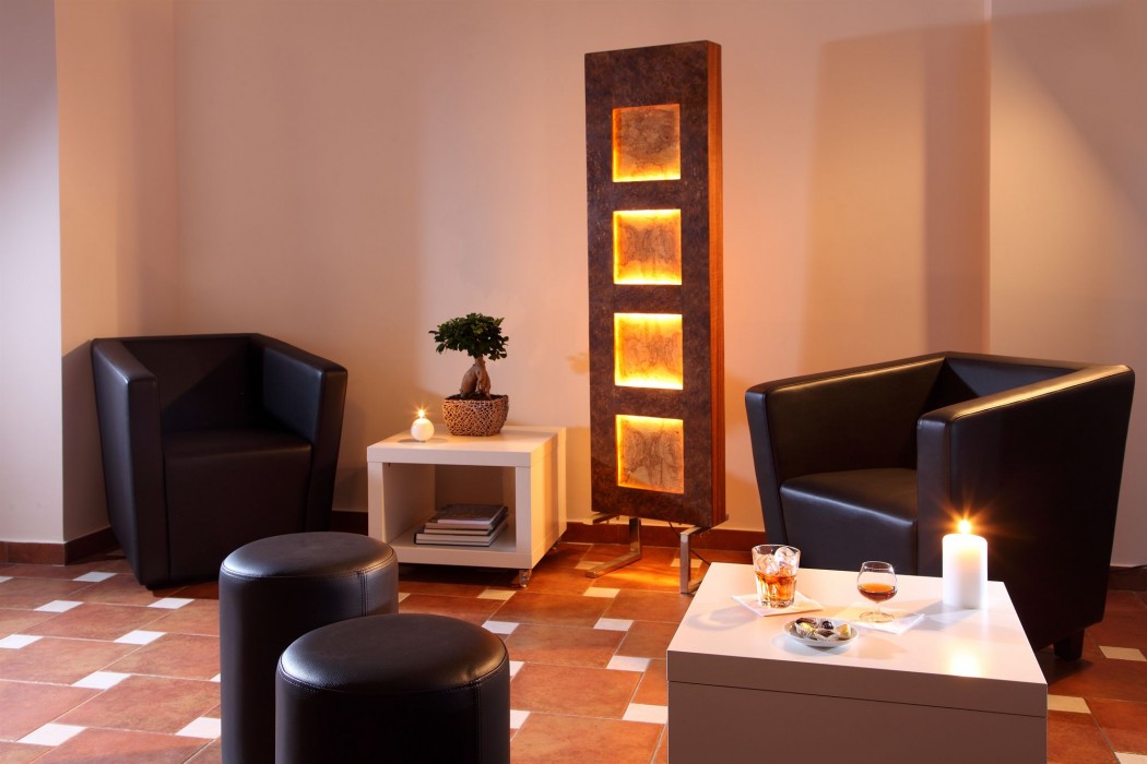 Hearth Hotel 45/92