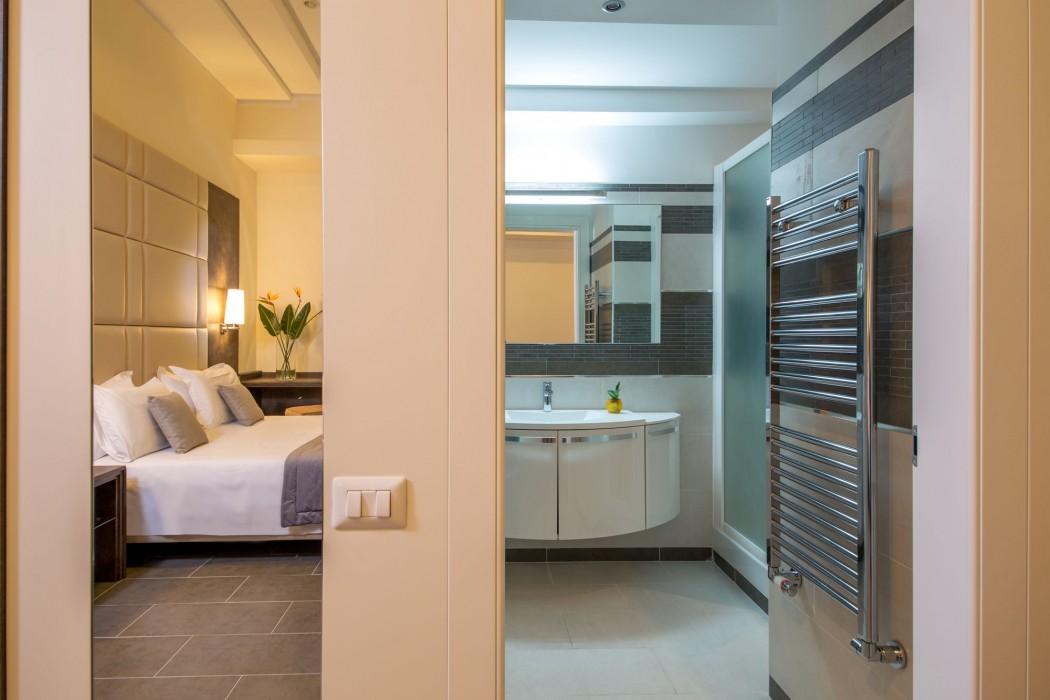 Hearth Hotel 29/92