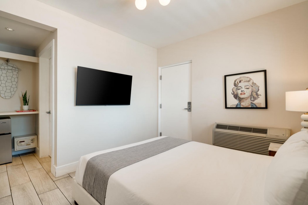 Waterside Hotel and Suites 47/86