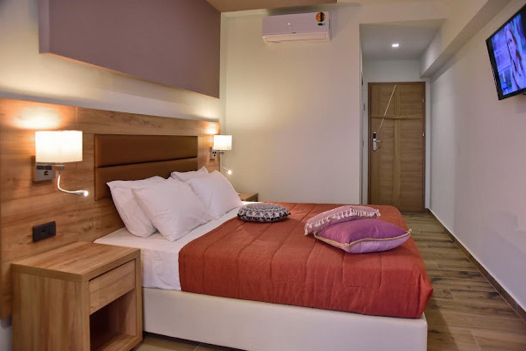 Dionisos Hotel 12/46