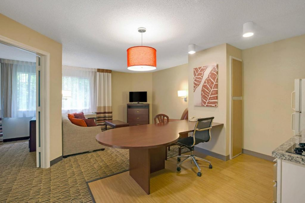 MainStay Suites Detroit Auburn Hills 14/20