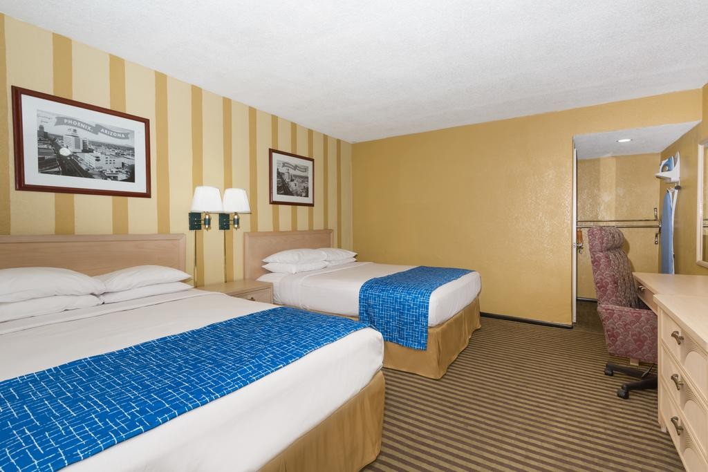 Travelodge by Wyndham Phoenix Downtown 7/47
