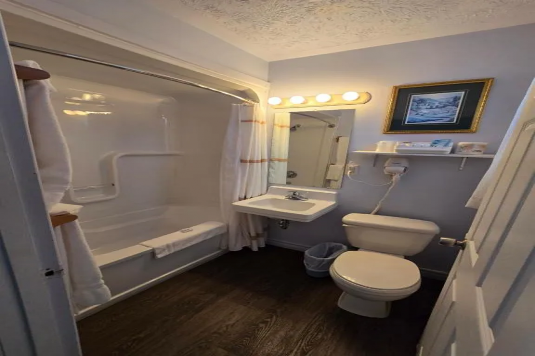 Travelodge by Wyndham Port Elgin 6/28