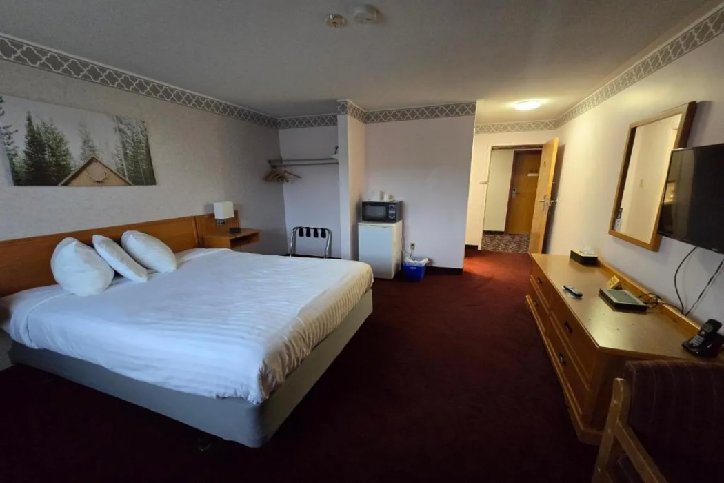 Travelodge by Wyndham Port Elgin 7/28