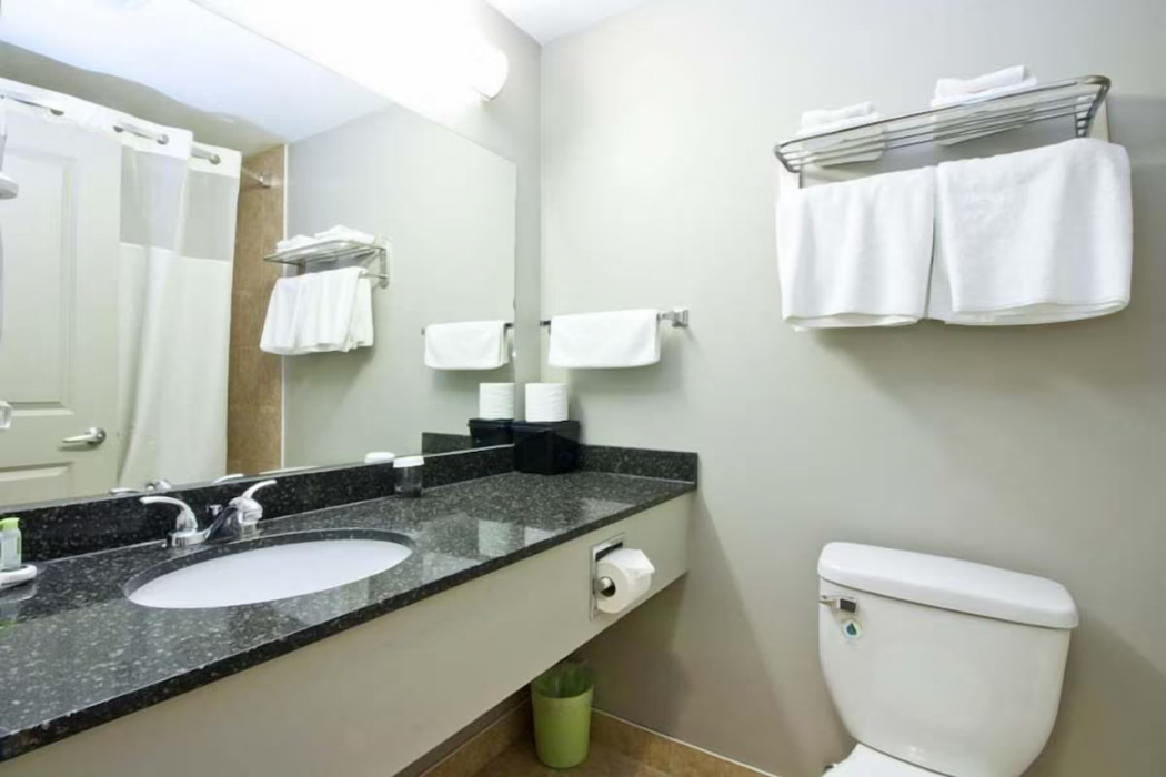 Travelodge by Wyndham Kindersley 14/23