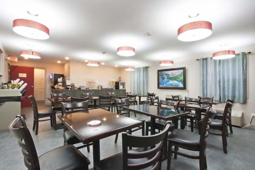 Travelodge by Wyndham Kindersley 12/23