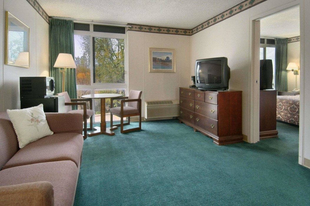Rodeway Inn Enid South 6/10