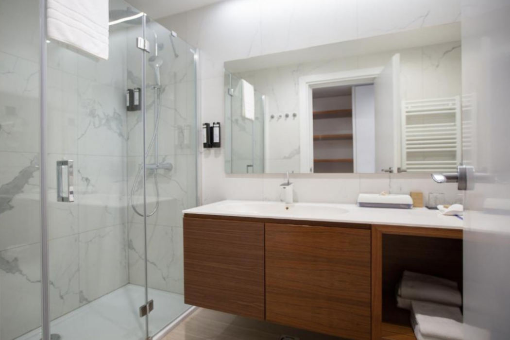 Marvie Hotel & Health 12/68