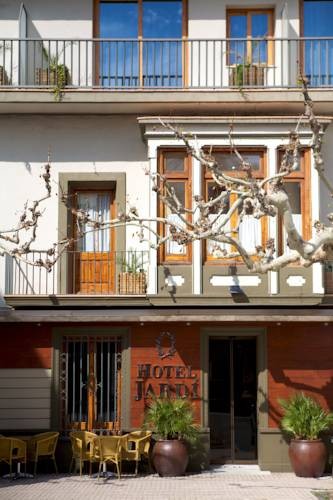 Jardi Apartaments 1/54