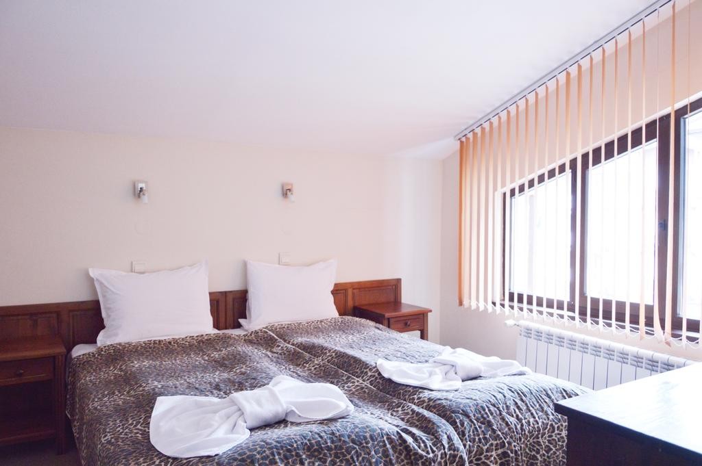 Dumanov Hotel 21/67