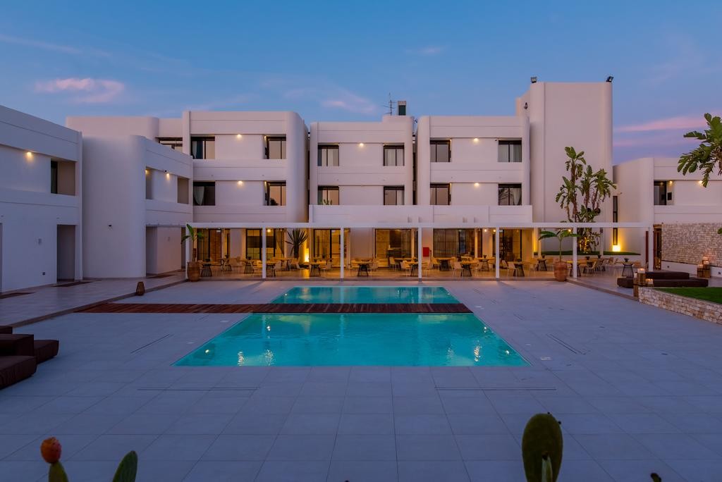 Cumeja Beach Club Hotel 1/52
