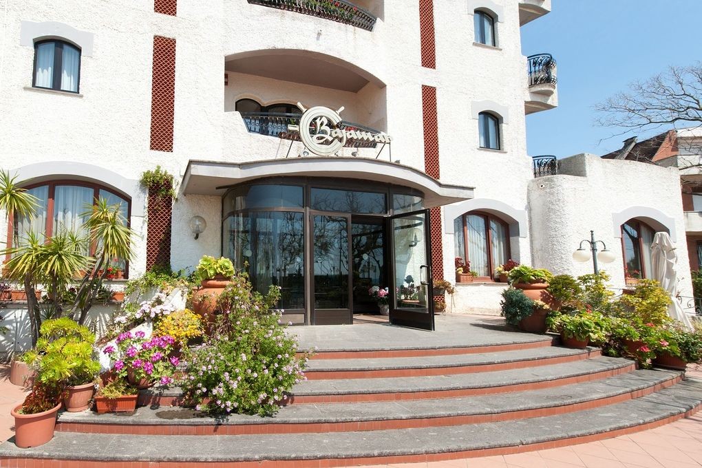 Bajamar Beach Hotel 1/49