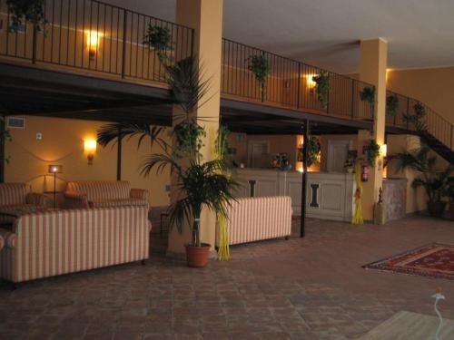 HOTEL PUNTAMAJATA 5/29