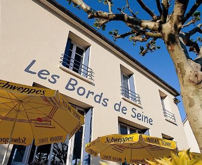 Hotel Les Bords de Seine 1/29