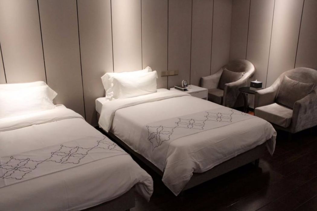 Days Inn by Wyndham Business Place Goldwin Yantai 8/26