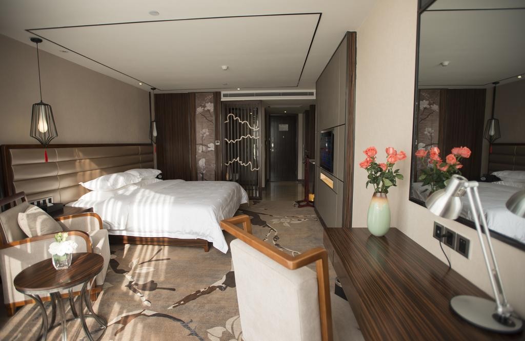 Days Hotel by Wyndham Guilin 8/42