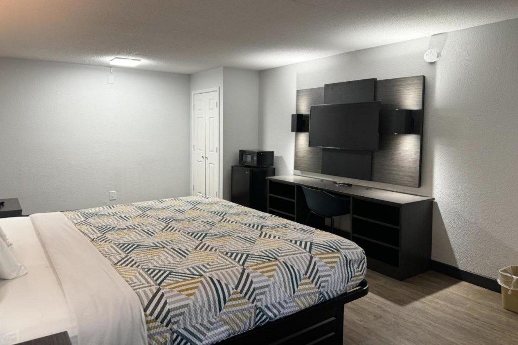 Motel6 Huntsville, AL - University Dr 7/26