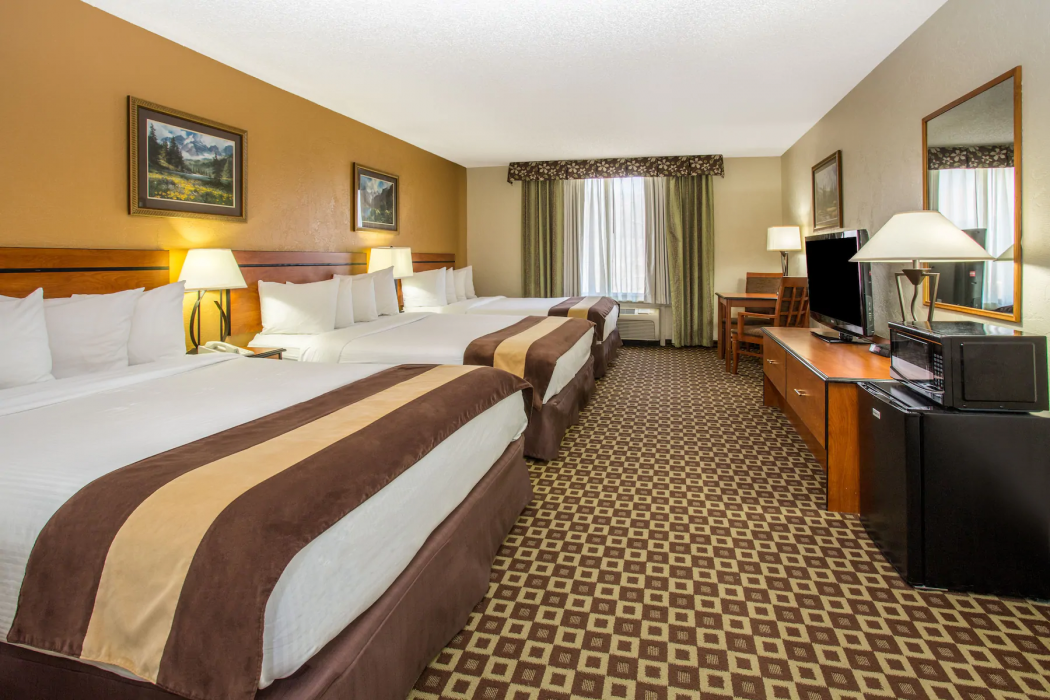 AC Hotel by Marriott Frisco Colorado 8/24