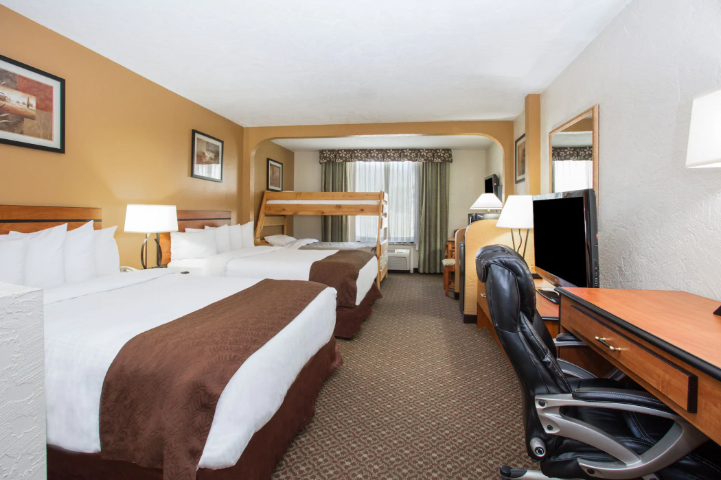 AC Hotel by Marriott Frisco Colorado 9/24