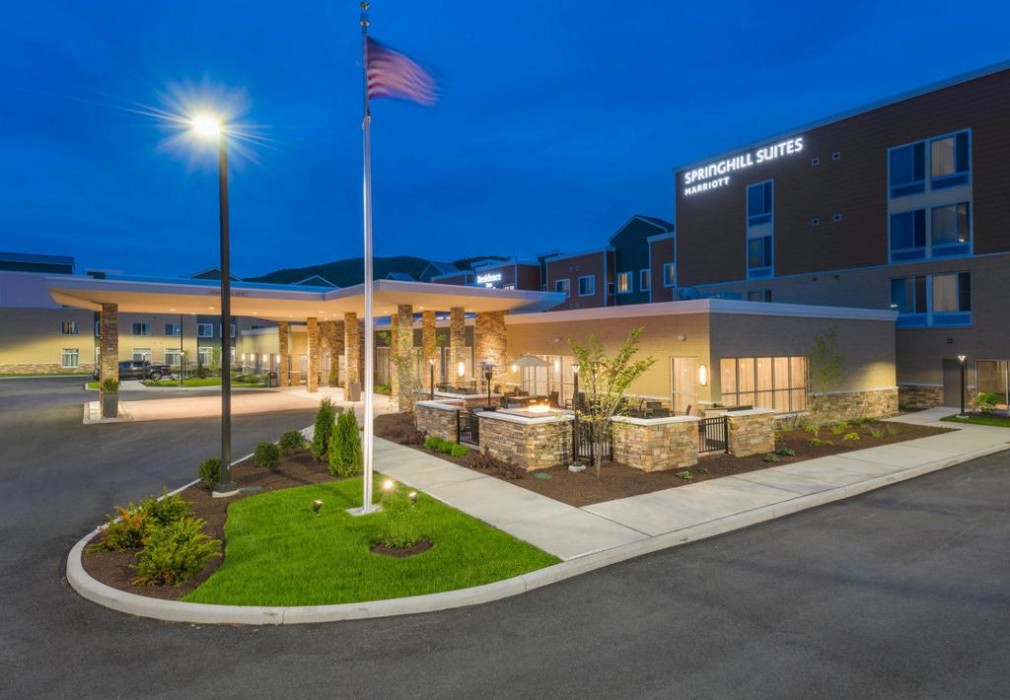 Springhill Suites Fishkill 2/56