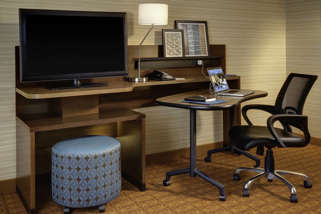 Fairfield Inn And Suites By Marriott Lincoln Airport 14/45