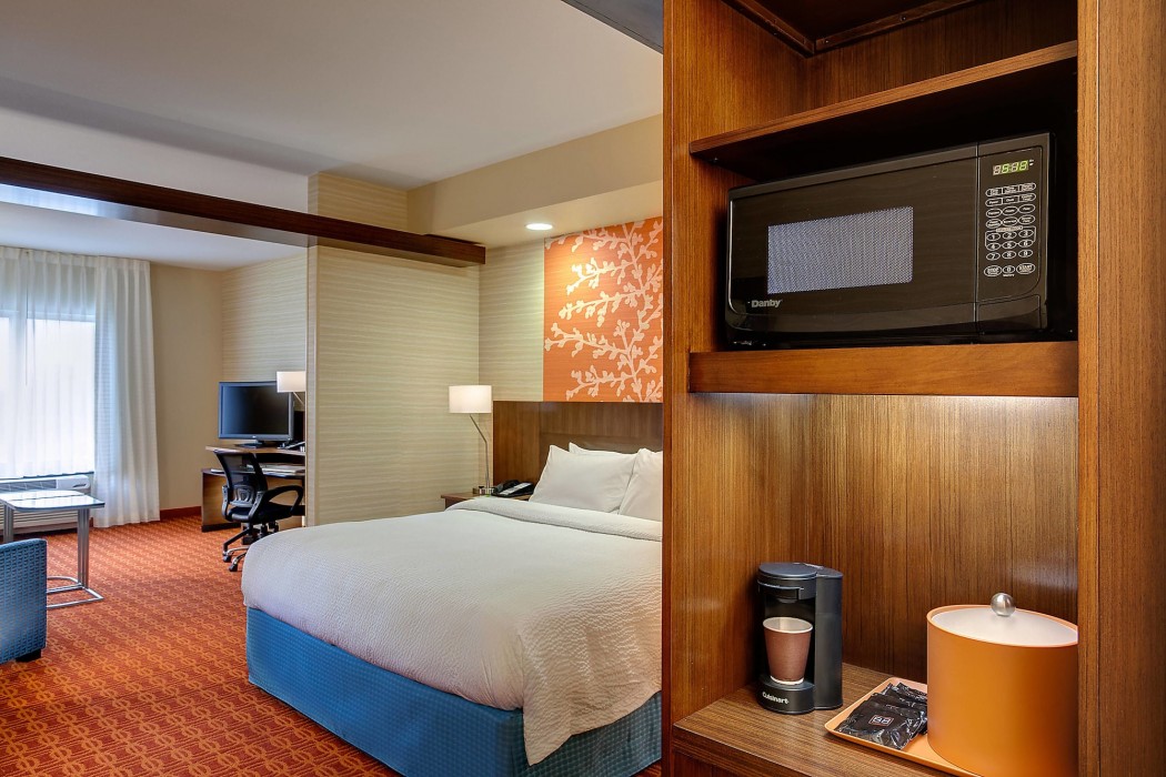 Fairfield Inn And Suites By Marriott Lincoln Airport 18/45