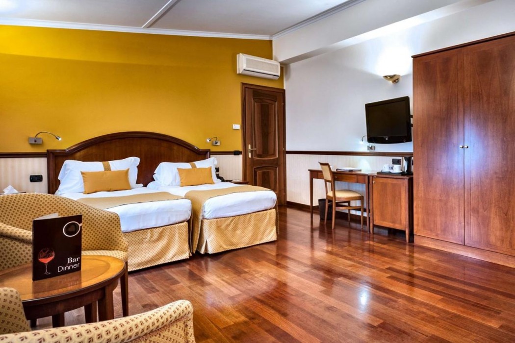Worldhotel Casati 18 17/63