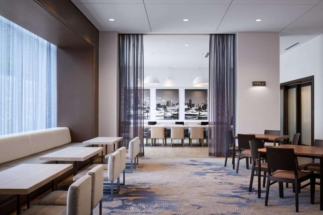 Hampton Inn Chicago West Loop Fulton Market Area 6/49
