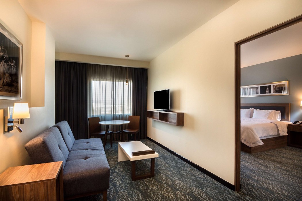 Hampton Inn Suites By Hilton Salamanca Bajio 17/59