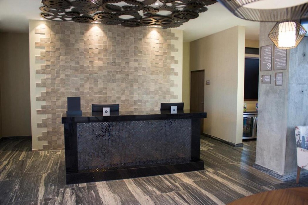 Fiesta Inn Suites Aeropuerto del Bajio Silao 2/62