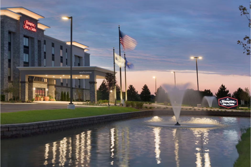 Hampton Inn & Suites Kenosha Pleasant Prairie 1/44