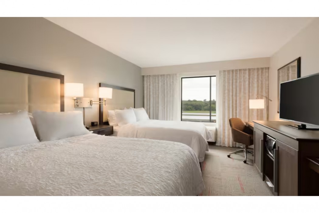 Hampton Inn & Suites Kenosha Pleasant Prairie 8/44