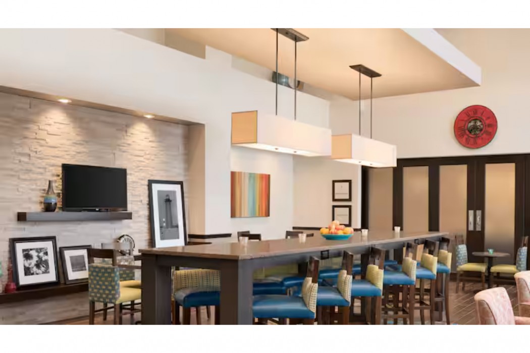 Hampton Inn & Suites Kenosha Pleasant Prairie 26/44