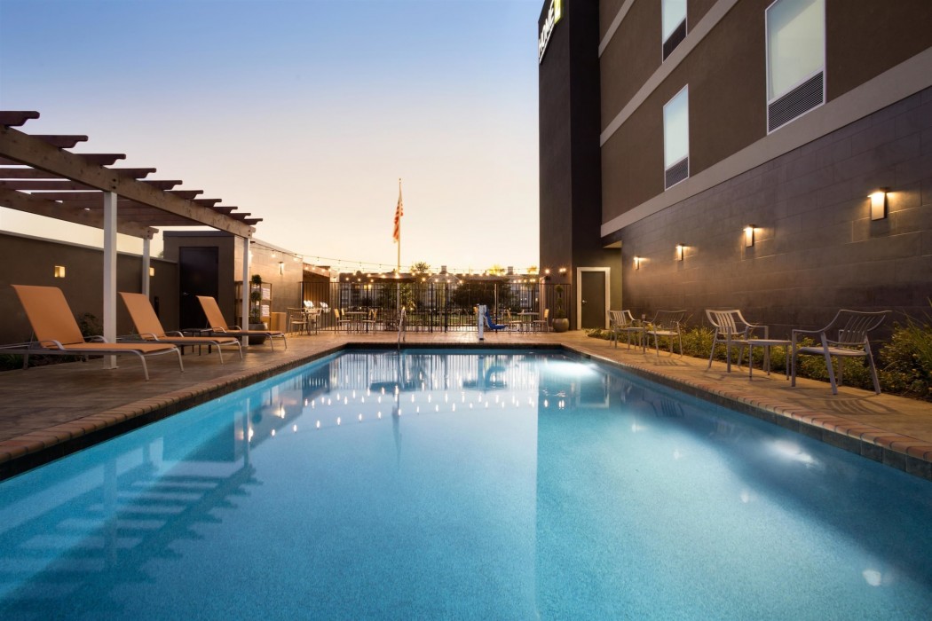 Home2 Suites By Hilton Houston Webster 30/52