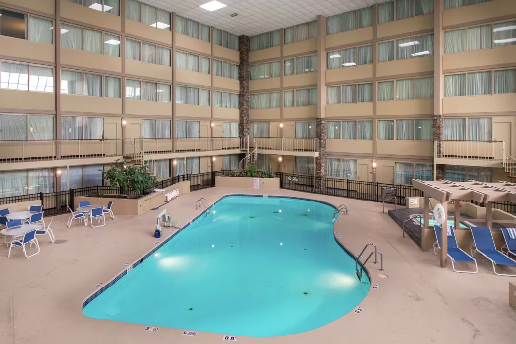 Wyndham Garden Westlake 32/83