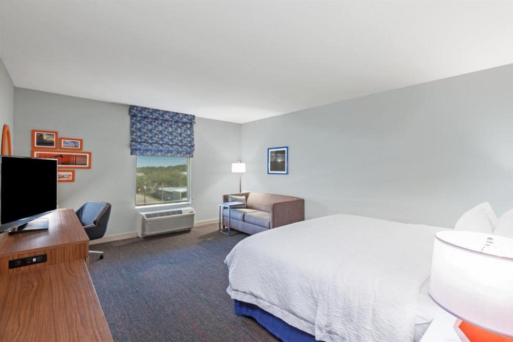 Hampton Inn Ozona 11/21